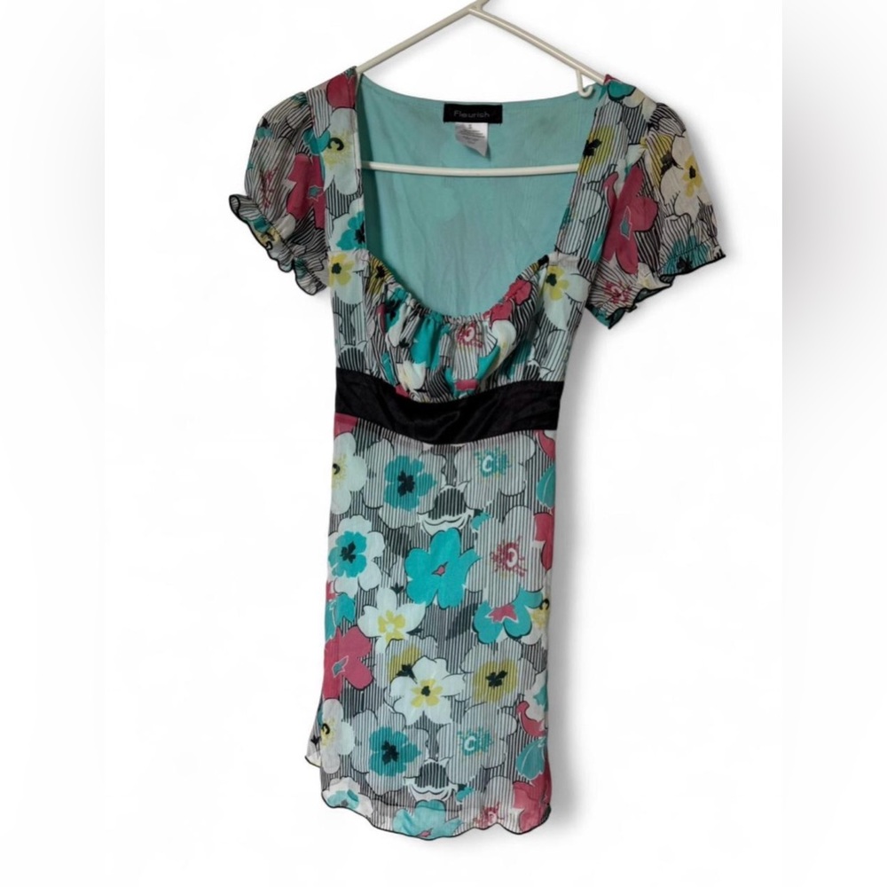 Fleurish Y2K-inspired babydoll/ Dress Size Small